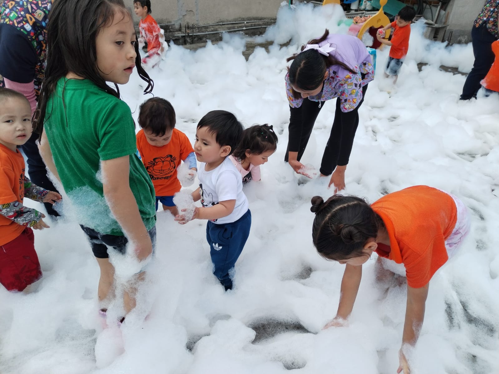 Niños aprendiendo